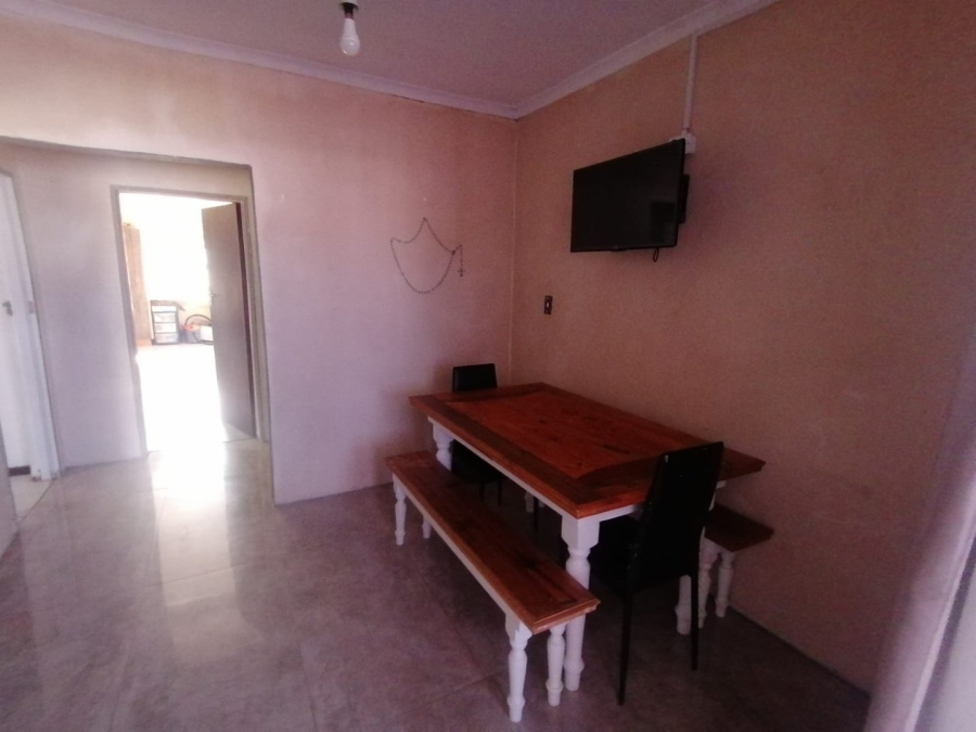5 Bedroom Property for Sale in Lotus River Western Cape